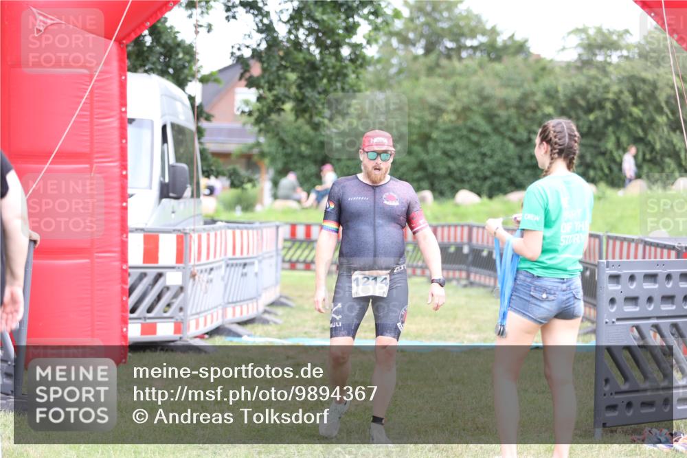 21.06.2026 - 29. Vierlanden-Triathlon Andreas Tolksdorf http://msf.ph/oto/9894367 21.06.2026 14:47:02 Ziel 276, 1214, 276, 1214 meine-sportfotos.de