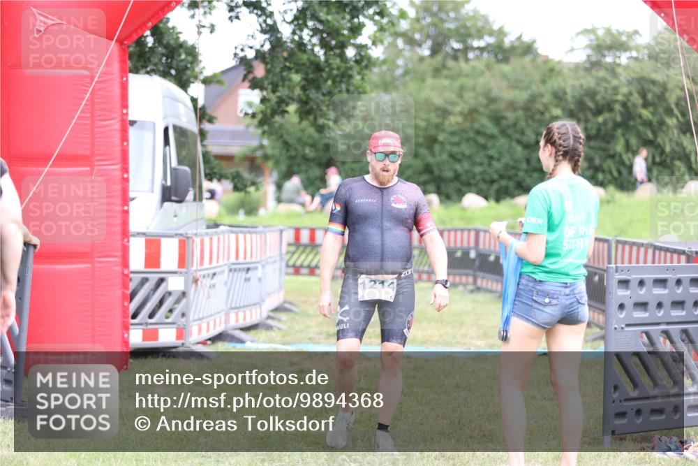 21.06.2026 - 29. Vierlanden-Triathlon Andreas Tolksdorf http://msf.ph/oto/9894368 21.06.2026 14:47:02 Ziel 276, 1214, 276, 1214 meine-sportfotos.de