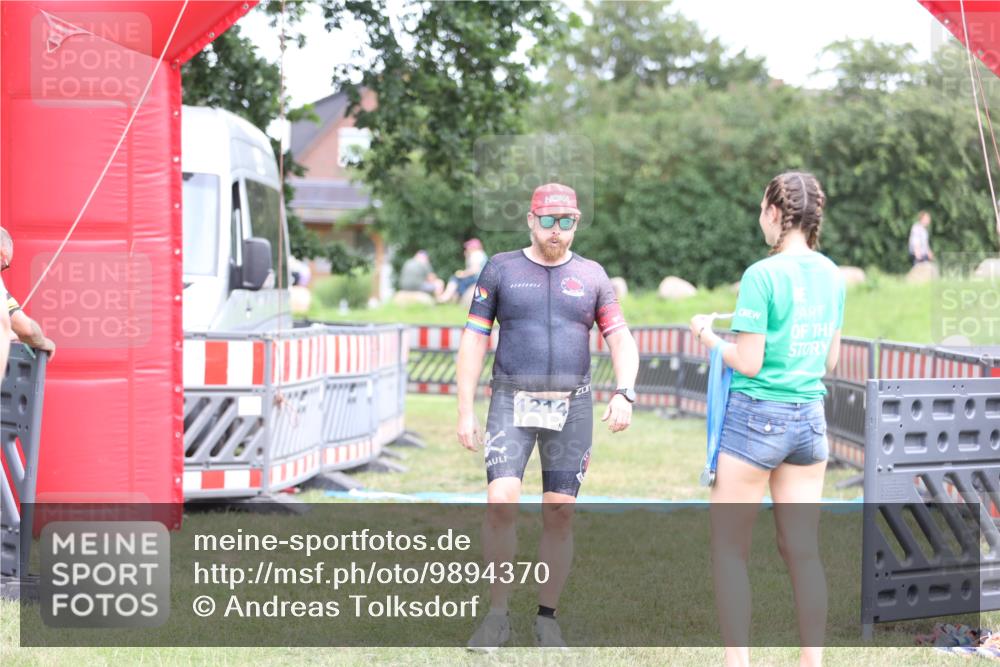 21.06.2026 - 29. Vierlanden-Triathlon Andreas Tolksdorf http://msf.ph/oto/9894370 21.06.2026 14:47:02 Ziel 276, 1214, 276, 1214 meine-sportfotos.de
