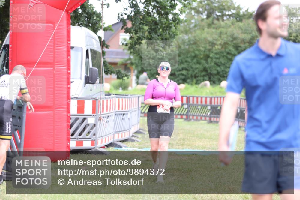 21.06.2026 - 29. Vierlanden-Triathlon Andreas Tolksdorf http://msf.ph/oto/9894372 21.06.2026 14:47:14 Ziel 276, 1208, 276, 1208 meine-sportfotos.de
