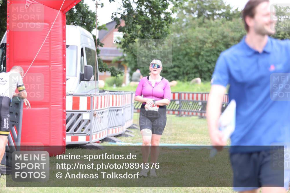21.06.2026 - 29. Vierlanden-Triathlon Andreas Tolksdorf http://msf.ph/oto/9894376 21.06.2026 14:47:14 Ziel 276, 1208, 276, 1208 meine-sportfotos.de