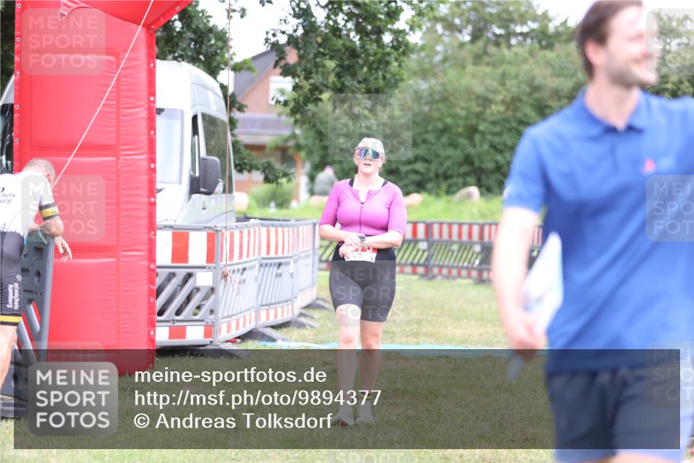 21.06.2026 - 29. Vierlanden-Triathlon Andreas Tolksdorf http://msf.ph/oto/9894377 21.06.2026 14:47:14 Ziel 276, 1208, 276, 1208 meine-sportfotos.de