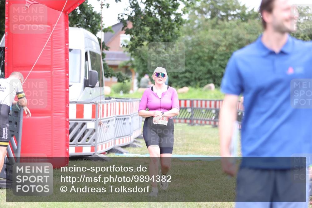 21.06.2026 - 29. Vierlanden-Triathlon Andreas Tolksdorf http://msf.ph/oto/9894382 21.06.2026 14:47:14 Ziel 276, 1208, 276, 1208 meine-sportfotos.de