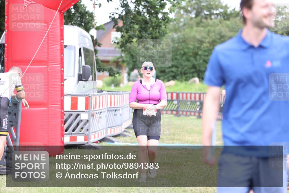 21.06.2026 - 29. Vierlanden-Triathlon Andreas Tolksdorf http://msf.ph/oto/9894383 21.06.2026 14:47:14 Ziel 276, 1208, 276, 1208 meine-sportfotos.de