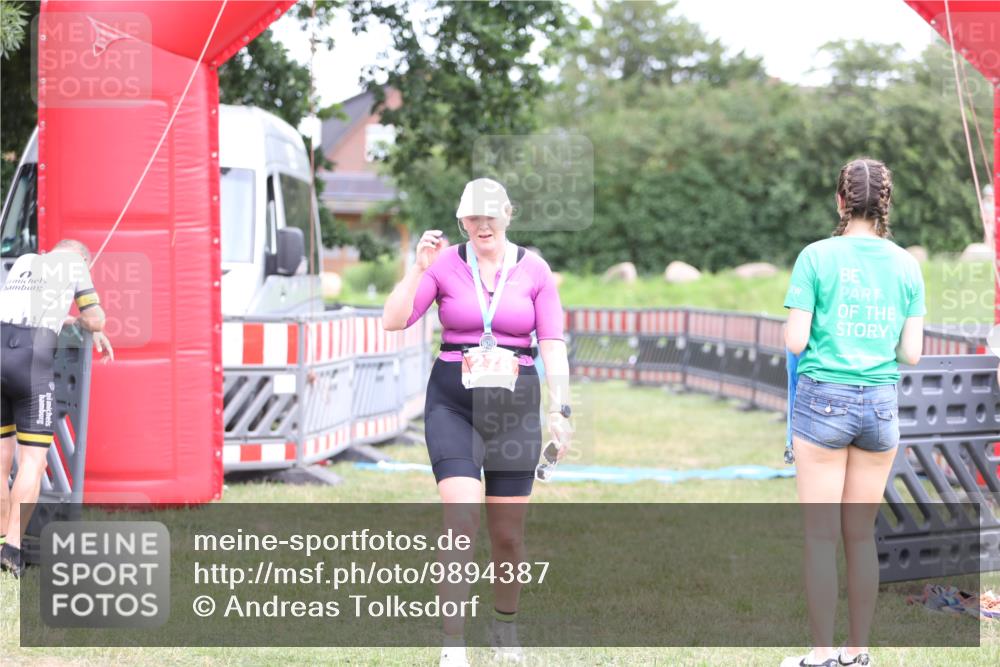 21.06.2026 - 29. Vierlanden-Triathlon Andreas Tolksdorf http://msf.ph/oto/9894387 21.06.2026 14:47:20 Ziel 1208, 1208 meine-sportfotos.de