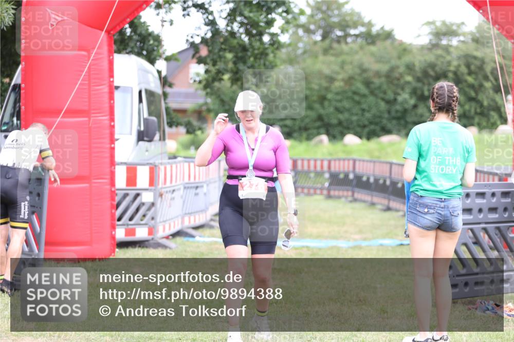 21.06.2026 - 29. Vierlanden-Triathlon Andreas Tolksdorf http://msf.ph/oto/9894388 21.06.2026 14:47:20 Ziel 1208, 1208 meine-sportfotos.de