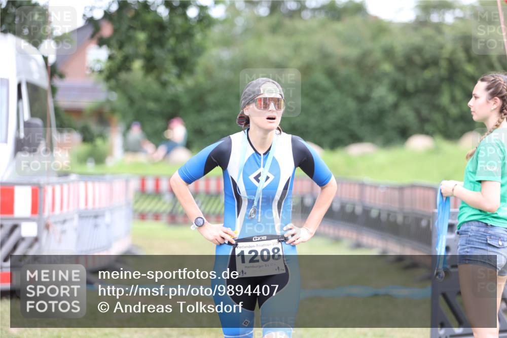 21.06.2026 - 29. Vierlanden-Triathlon Andreas Tolksdorf http://msf.ph/oto/9894407 21.06.2026 14:47:32 Ziel  meine-sportfotos.de