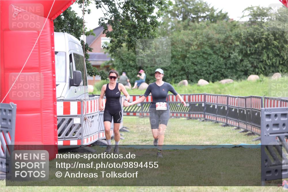 21.06.2026 - 29. Vierlanden-Triathlon Andreas Tolksdorf http://msf.ph/oto/9894455 21.06.2026 14:50:49 Ziel 236, 236 meine-sportfotos.de