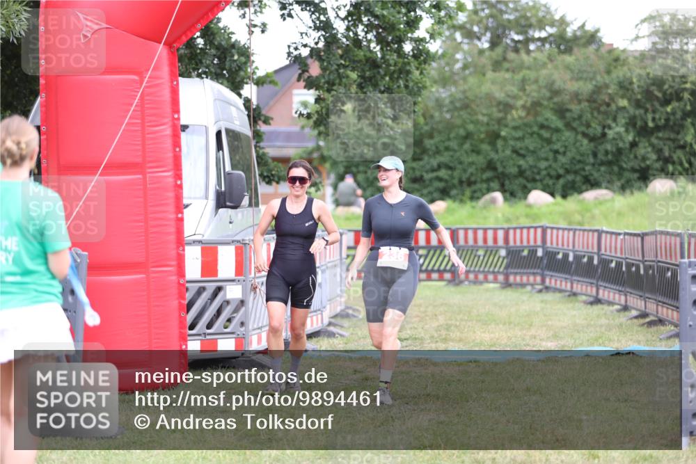21.06.2026 - 29. Vierlanden-Triathlon Andreas Tolksdorf http://msf.ph/oto/9894461 21.06.2026 14:50:50 Ziel 236, 236 meine-sportfotos.de