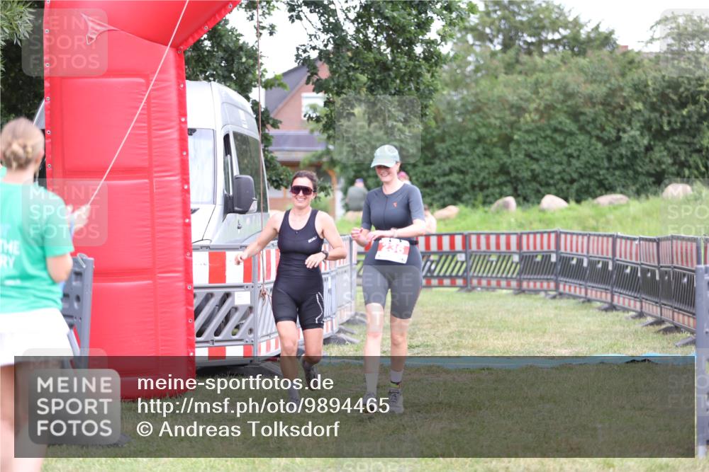 21.06.2026 - 29. Vierlanden-Triathlon Andreas Tolksdorf http://msf.ph/oto/9894465 21.06.2026 14:50:50 Ziel 236, 236 meine-sportfotos.de