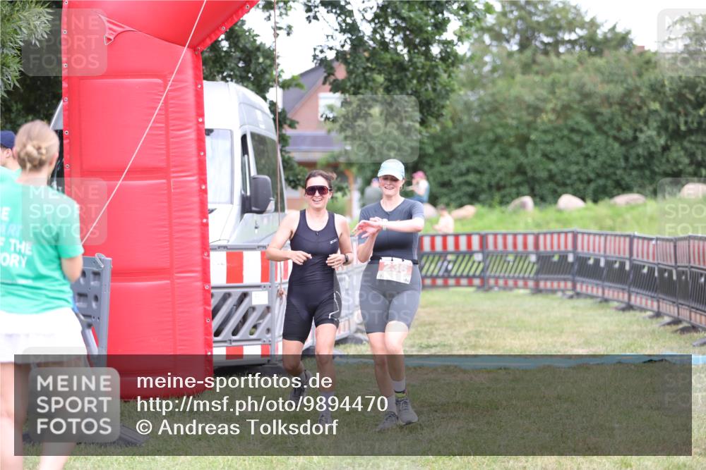 21.06.2026 - 29. Vierlanden-Triathlon Andreas Tolksdorf http://msf.ph/oto/9894470 21.06.2026 14:50:51 Ziel 236, 236 meine-sportfotos.de