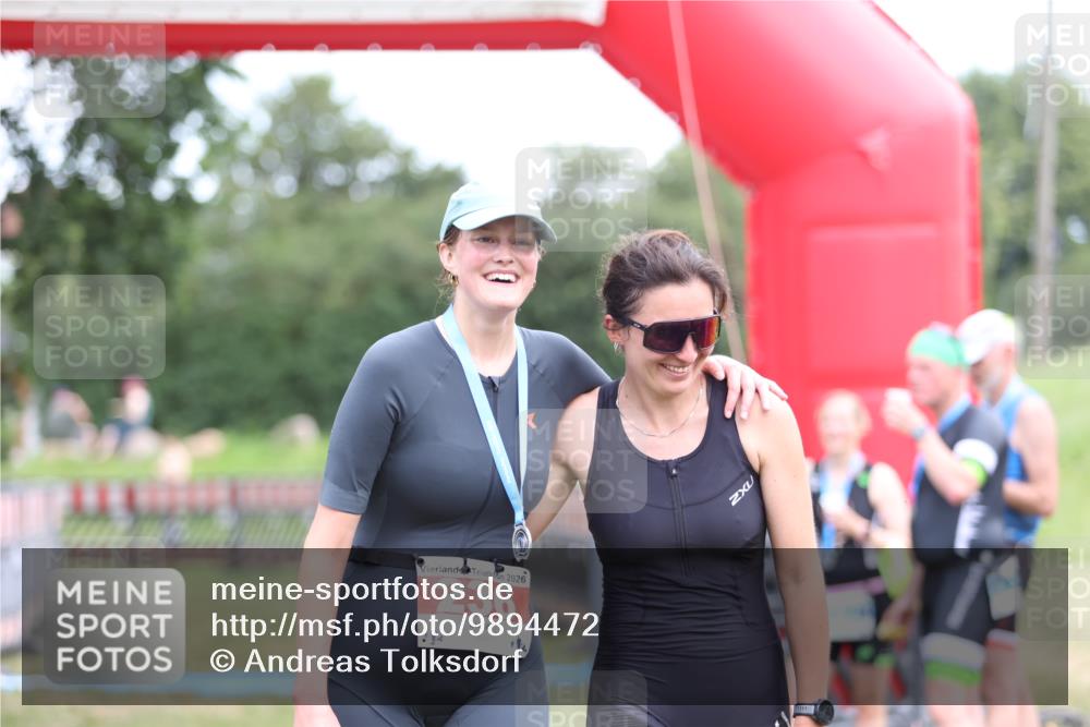 21.06.2026 - 29. Vierlanden-Triathlon Andreas Tolksdorf http://msf.ph/oto/9894472 21.06.2026 14:51:01 Ziel  meine-sportfotos.de
