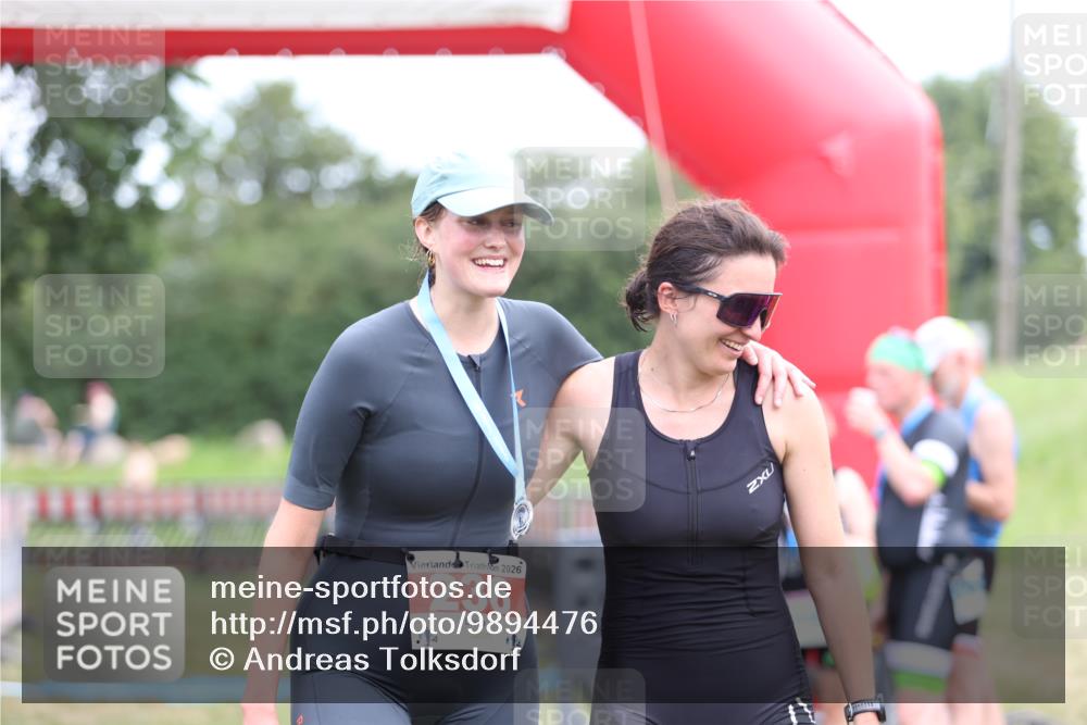 21.06.2026 - 29. Vierlanden-Triathlon Andreas Tolksdorf http://msf.ph/oto/9894476 21.06.2026 14:51:01 Ziel  meine-sportfotos.de