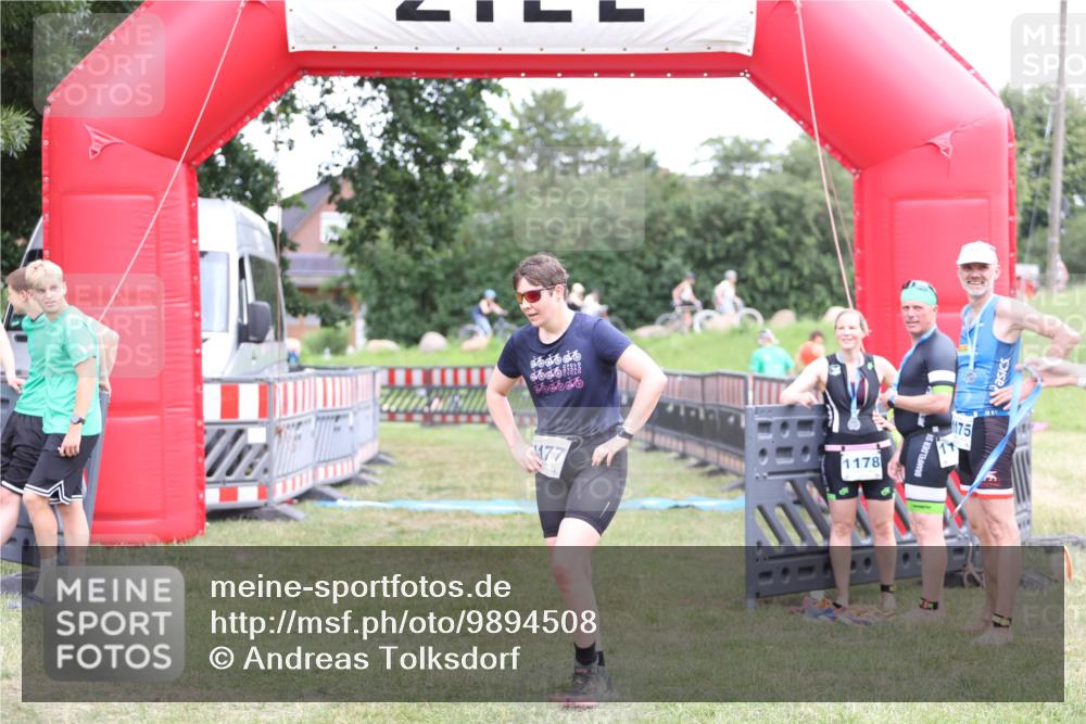 21.06.2026 - 29. Vierlanden-Triathlon Andreas Tolksdorf http://msf.ph/oto/9894508 21.06.2026 14:57:19 Ziel  meine-sportfotos.de