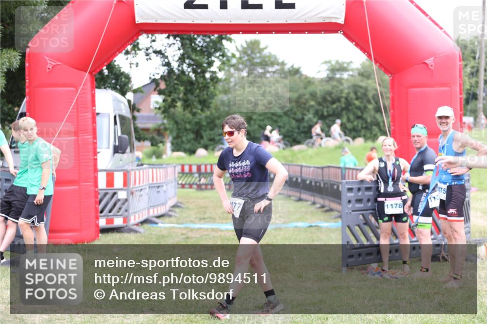 21.06.2026 - 29. Vierlanden-Triathlon Andreas Tolksdorf http://msf.ph/oto/9894511 21.06.2026 14:57:19 Ziel  meine-sportfotos.de