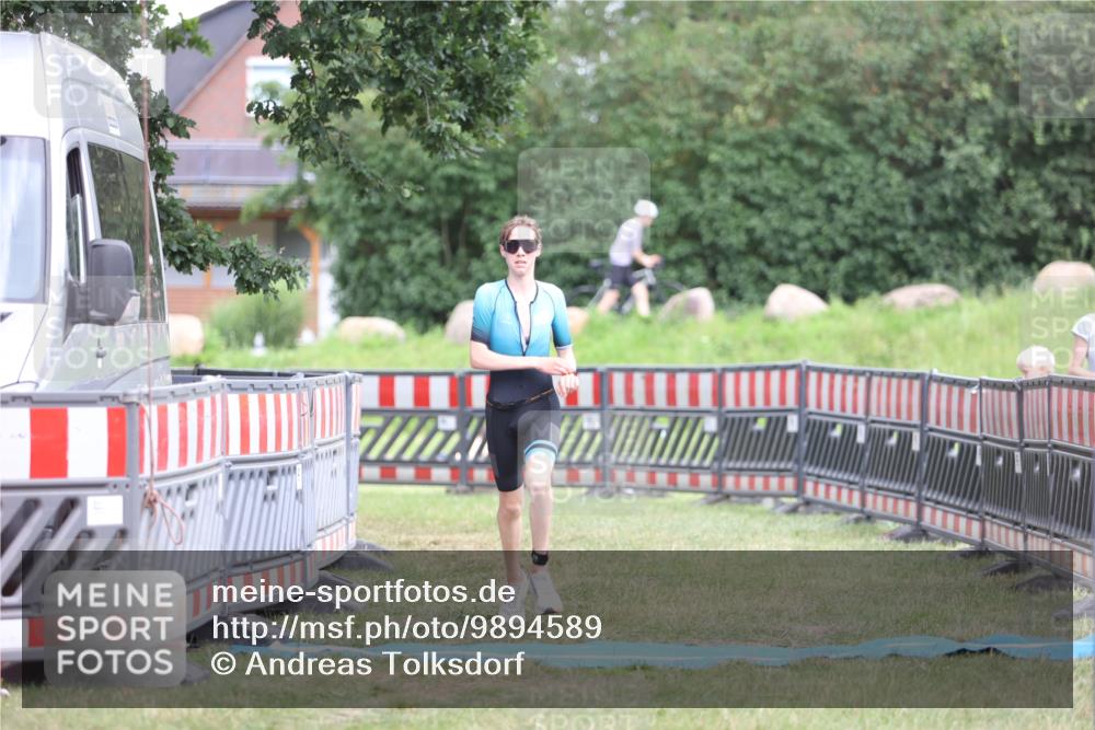 21.06.2026 - 29. Vierlanden-Triathlon Andreas Tolksdorf http://msf.ph/oto/9894589 21.06.2026 15:05:32 Ziel 1252, 1252 meine-sportfotos.de