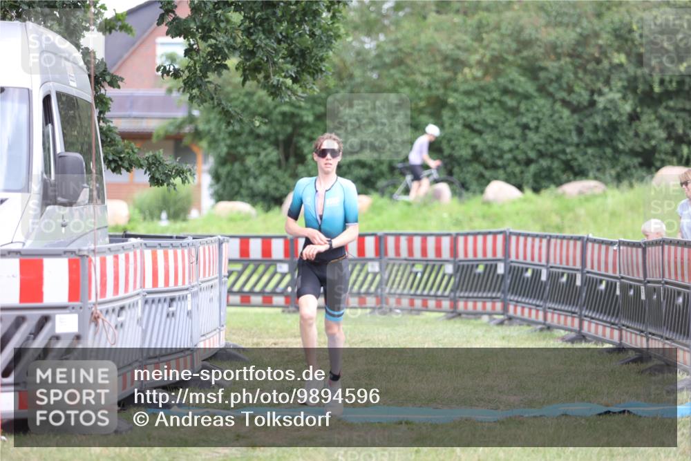 21.06.2026 - 29. Vierlanden-Triathlon Andreas Tolksdorf http://msf.ph/oto/9894596 21.06.2026 15:05:32 Ziel 1252, 1252 meine-sportfotos.de