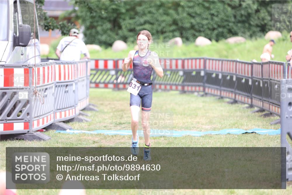 21.06.2026 - 29. Vierlanden-Triathlon Andreas Tolksdorf http://msf.ph/oto/9894630 21.06.2026 15:06:46 Ziel 1331, 1331 meine-sportfotos.de