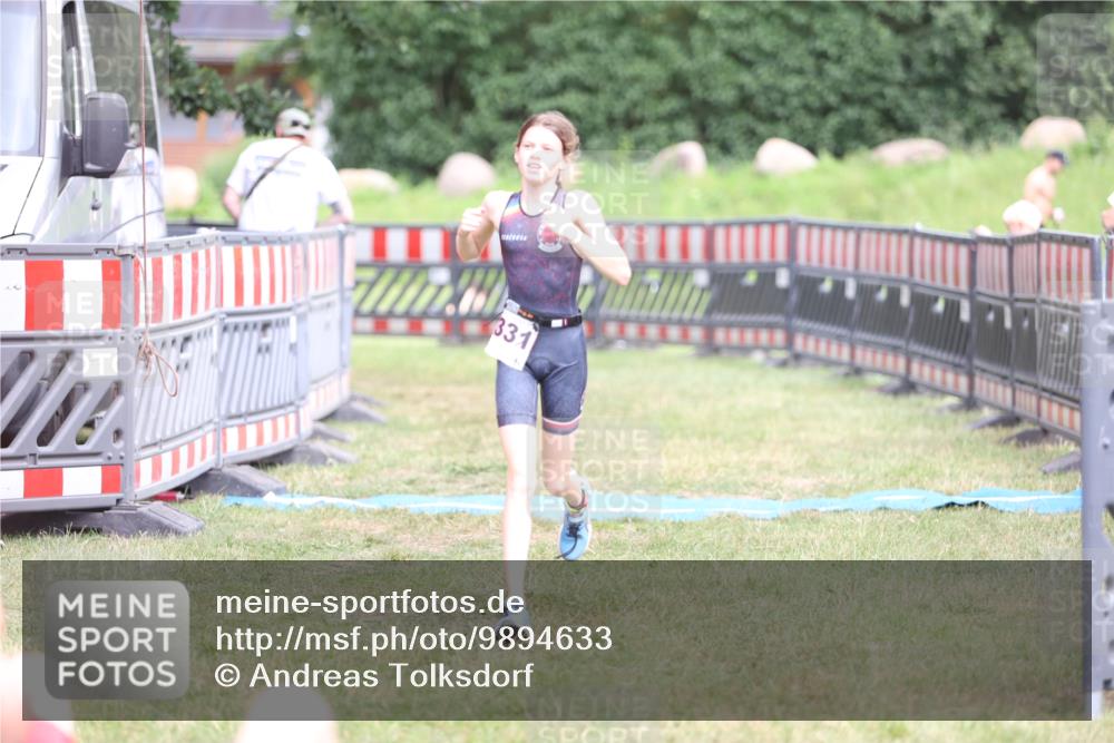 21.06.2026 - 29. Vierlanden-Triathlon Andreas Tolksdorf http://msf.ph/oto/9894633 21.06.2026 15:06:46 Ziel 1331, 1331 meine-sportfotos.de