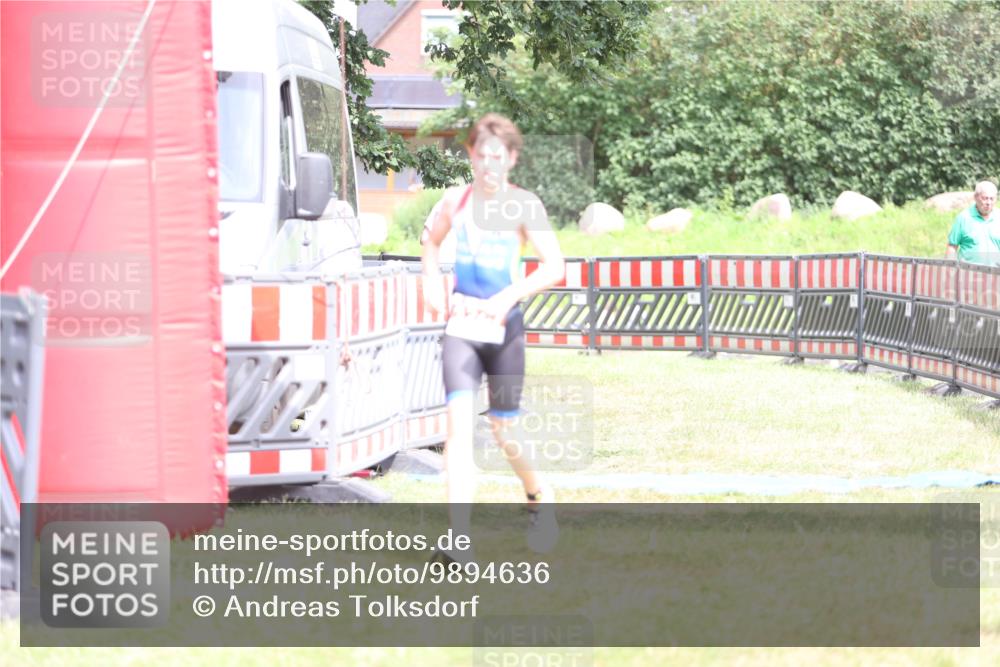 21.06.2026 - 29. Vierlanden-Triathlon Andreas Tolksdorf http://msf.ph/oto/9894636 21.06.2026 15:07:07 Ziel 1247, 1247 meine-sportfotos.de