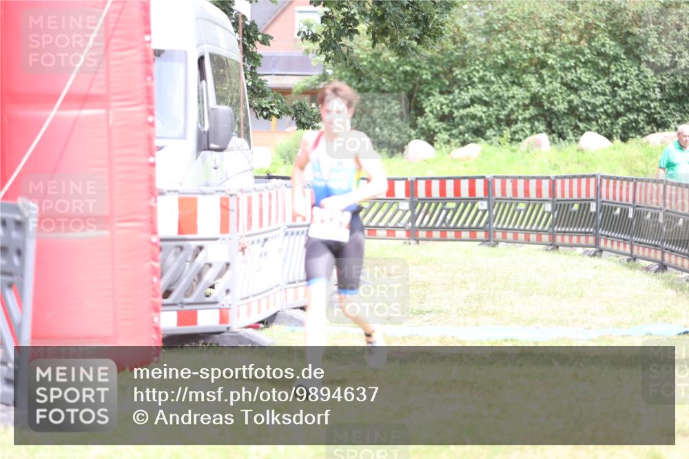21.06.2026 - 29. Vierlanden-Triathlon Andreas Tolksdorf http://msf.ph/oto/9894637 21.06.2026 15:07:07 Ziel 1247, 1247 meine-sportfotos.de