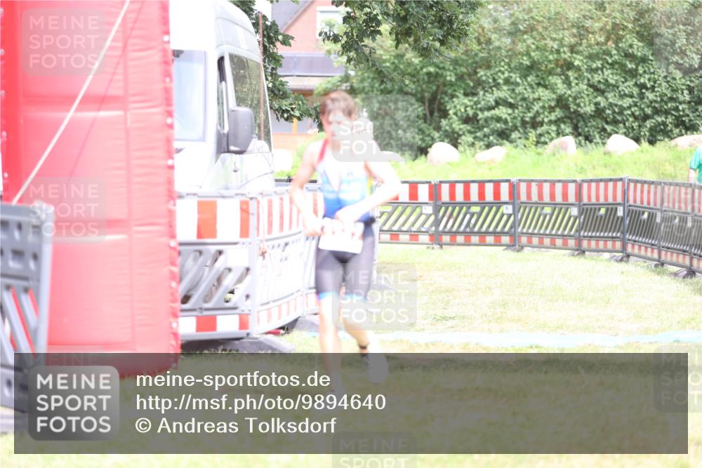 21.06.2026 - 29. Vierlanden-Triathlon Andreas Tolksdorf http://msf.ph/oto/9894640 21.06.2026 15:07:07 Ziel 1247, 1247 meine-sportfotos.de