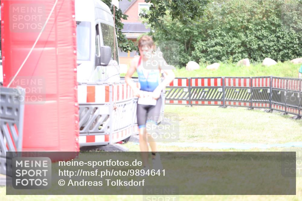 21.06.2026 - 29. Vierlanden-Triathlon Andreas Tolksdorf http://msf.ph/oto/9894641 21.06.2026 15:07:07 Ziel 1247, 1247 meine-sportfotos.de