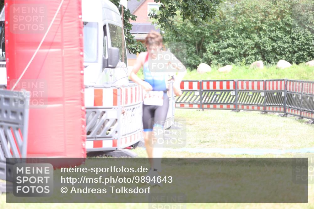 21.06.2026 - 29. Vierlanden-Triathlon Andreas Tolksdorf http://msf.ph/oto/9894643 21.06.2026 15:07:07 Ziel 1247, 1247 meine-sportfotos.de