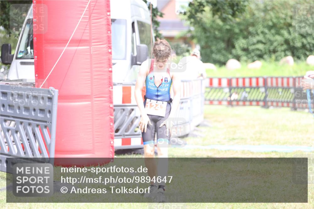 21.06.2026 - 29. Vierlanden-Triathlon Andreas Tolksdorf http://msf.ph/oto/9894647 21.06.2026 15:07:08 Ziel 1247, 1247 meine-sportfotos.de