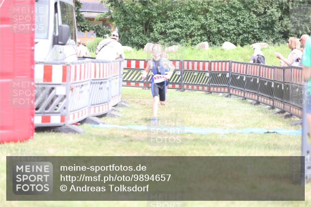 21.06.2026 - 29. Vierlanden-Triathlon Andreas Tolksdorf http://msf.ph/oto/9894657 21.06.2026 15:07:17 Ziel 1296, 1312, 1328, 1296, 1312, 1328 meine-sportfotos.de