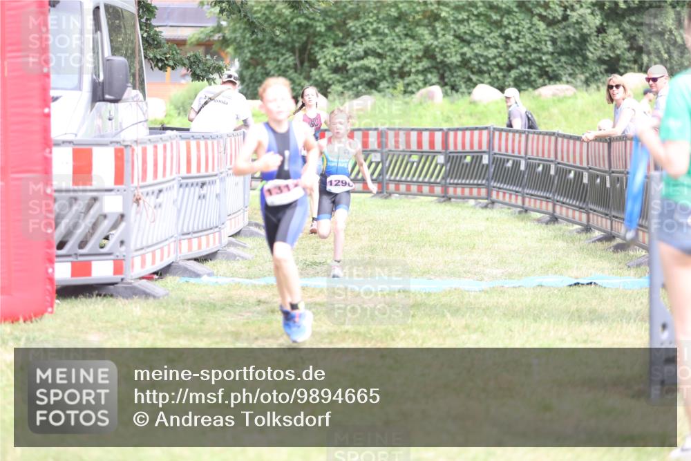 21.06.2026 - 29. Vierlanden-Triathlon Andreas Tolksdorf http://msf.ph/oto/9894665 21.06.2026 15:07:19 Ziel 1296, 1312, 1328, 1296, 1312, 1328 meine-sportfotos.de