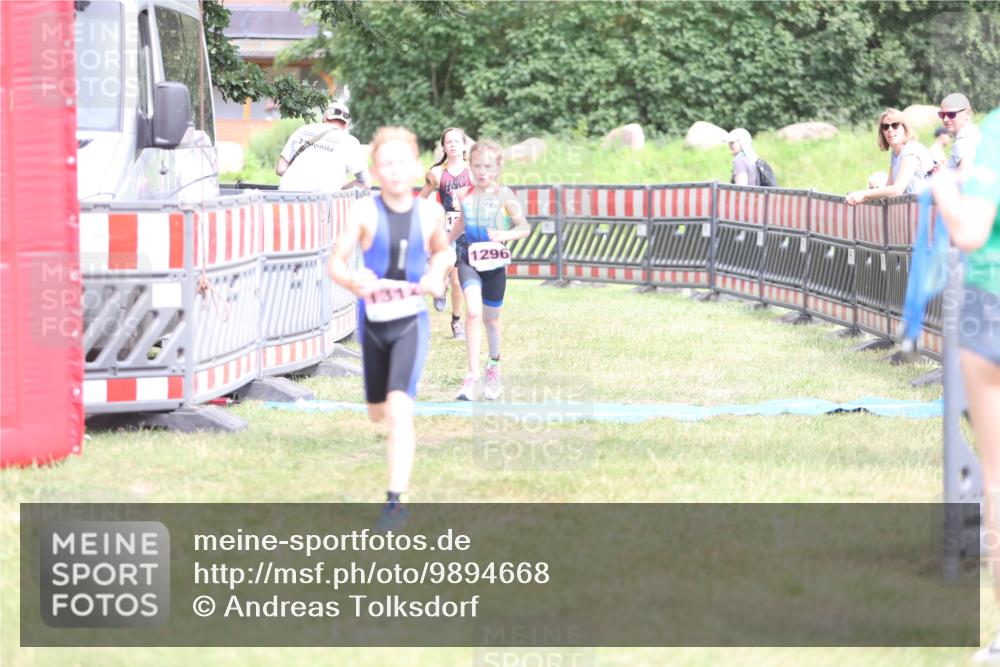 21.06.2026 - 29. Vierlanden-Triathlon Andreas Tolksdorf http://msf.ph/oto/9894668 21.06.2026 15:07:19 Ziel 1296, 1312, 1328, 1296, 1312, 1328 meine-sportfotos.de