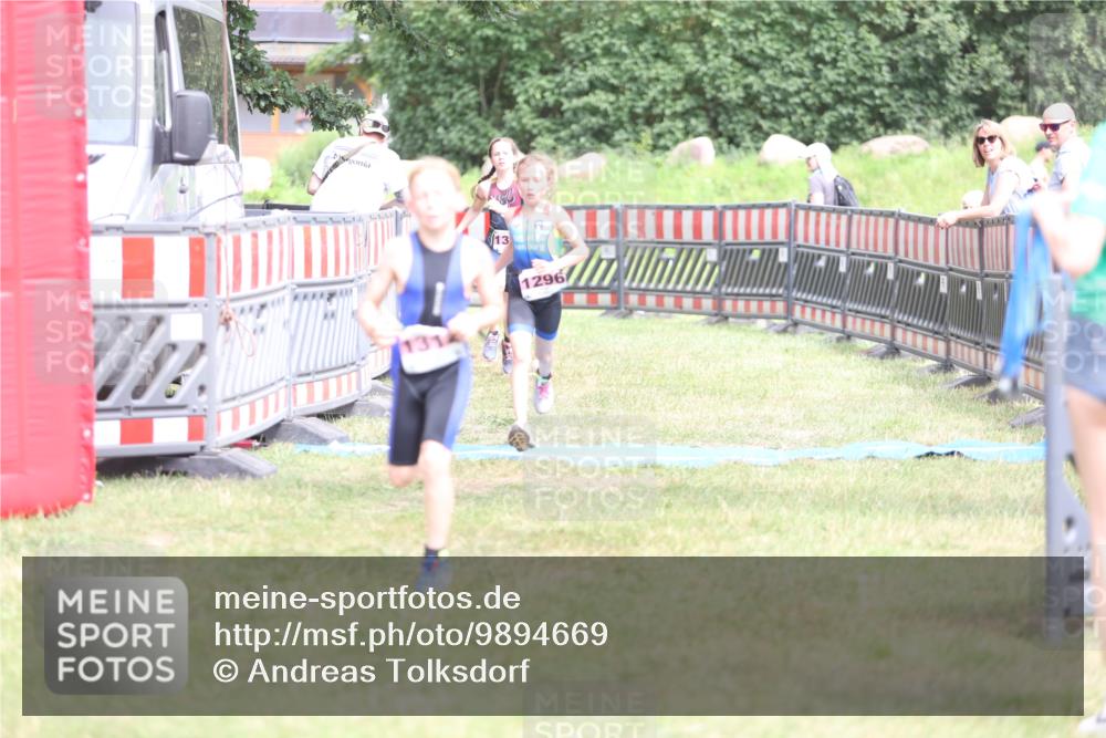 21.06.2026 - 29. Vierlanden-Triathlon Andreas Tolksdorf http://msf.ph/oto/9894669 21.06.2026 15:07:19 Ziel 1296, 1312, 1328, 1296, 1312, 1328 meine-sportfotos.de