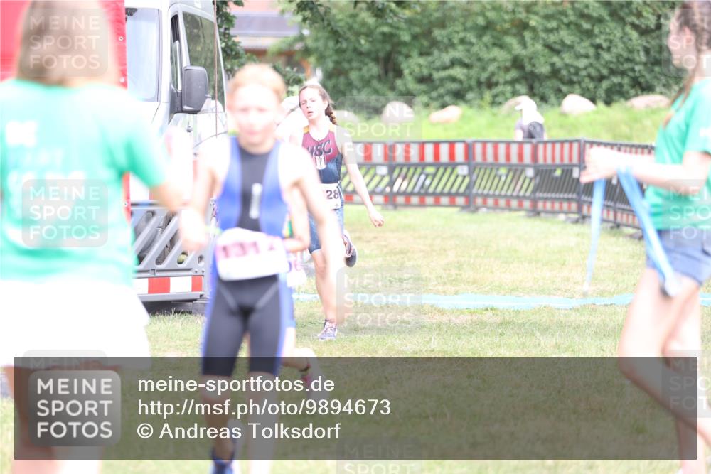 21.06.2026 - 29. Vierlanden-Triathlon Andreas Tolksdorf http://msf.ph/oto/9894673 21.06.2026 15:07:21 Ziel 1251, 1296, 1312, 1328, 1251, 1296, 1312, 1328 meine-sportfotos.de