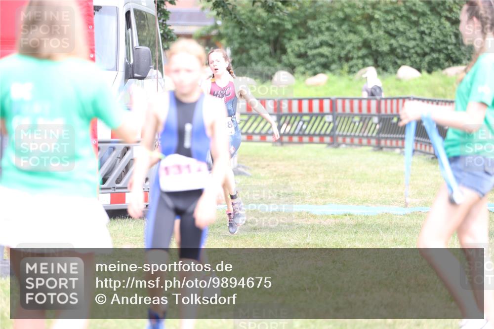 21.06.2026 - 29. Vierlanden-Triathlon Andreas Tolksdorf http://msf.ph/oto/9894675 21.06.2026 15:07:21 Ziel 1251, 1296, 1312, 1328, 1251, 1296, 1312, 1328 meine-sportfotos.de