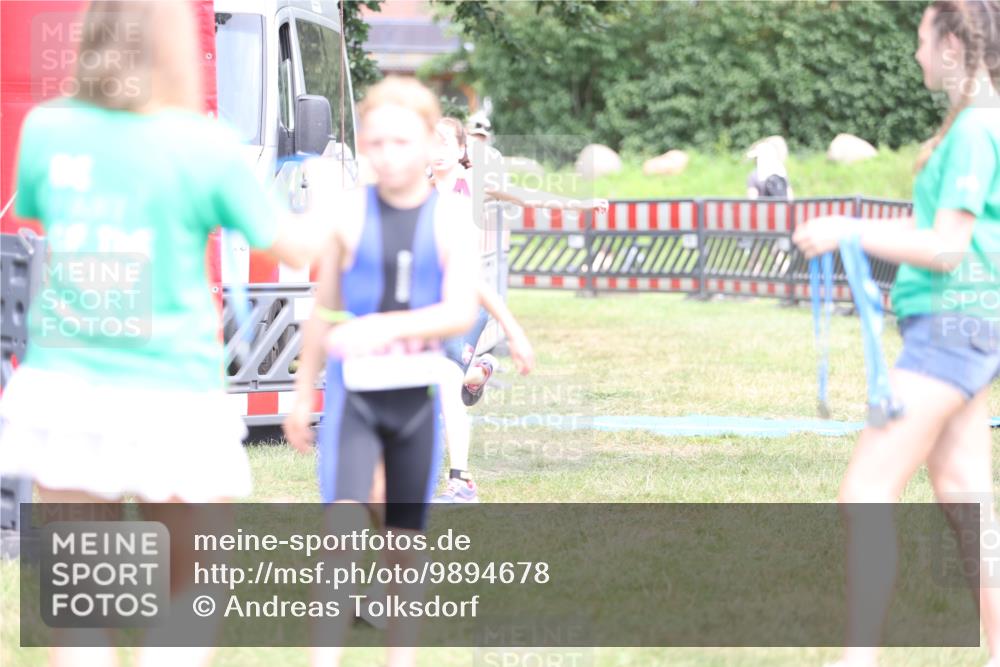 21.06.2026 - 29. Vierlanden-Triathlon Andreas Tolksdorf http://msf.ph/oto/9894678 21.06.2026 15:07:22 Ziel 1251, 1296, 1312, 1328, 1251, 1296, 1312, 1328 meine-sportfotos.de