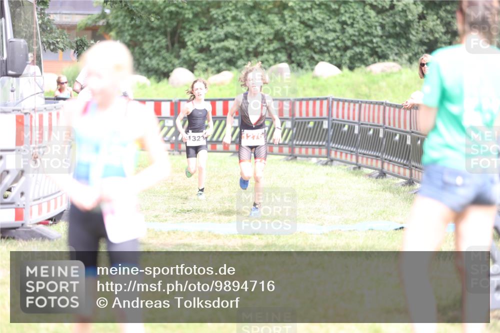 21.06.2026 - 29. Vierlanden-Triathlon Andreas Tolksdorf http://msf.ph/oto/9894716 21.06.2026 15:07:40 Ziel 1272, 1276, 1313, 1330, 1333, 1272, 1276, 1313, 1330, 1333 meine-sportfotos.de