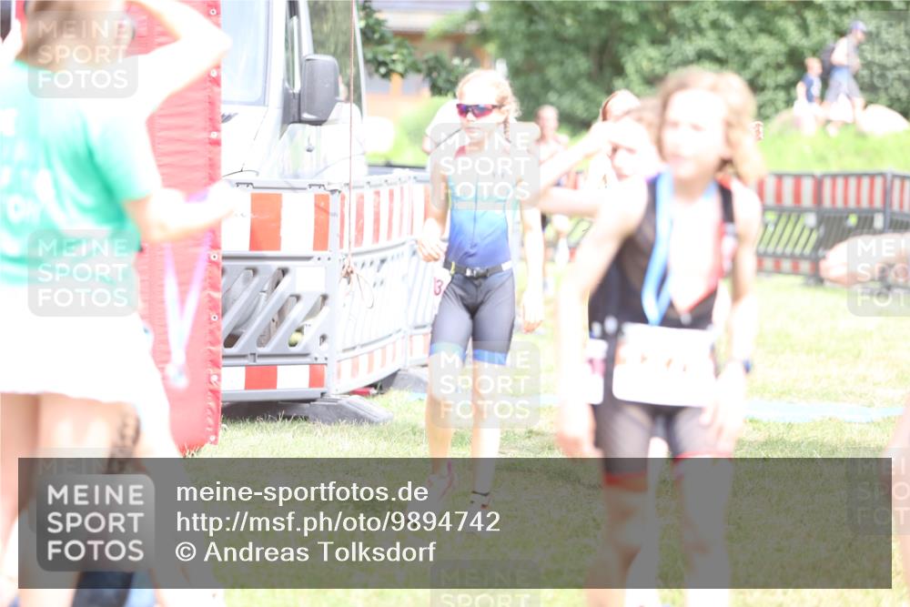 21.06.2026 - 29. Vierlanden-Triathlon Andreas Tolksdorf http://msf.ph/oto/9894742 21.06.2026 15:07:47 Ziel 1272, 1276, 1284, 1313, 1333, 1272, 1276, 1284, 1313, 1333 meine-sportfotos.de