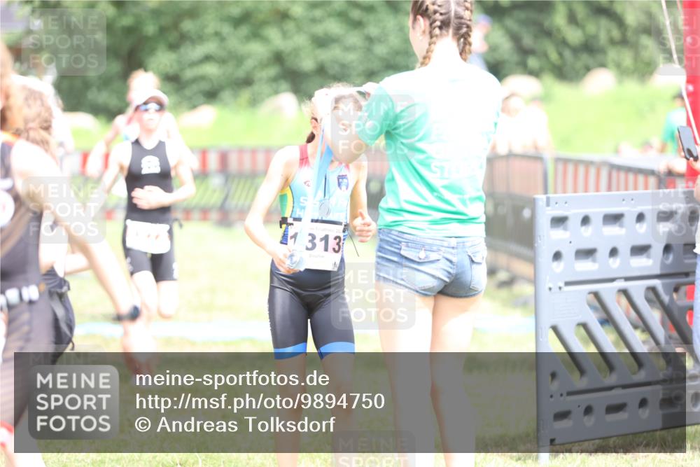 21.06.2026 - 29. Vierlanden-Triathlon Andreas Tolksdorf http://msf.ph/oto/9894750 21.06.2026 15:07:49 Ziel 1272, 1284, 1313, 1333, 1272, 1284, 1313, 1333 meine-sportfotos.de