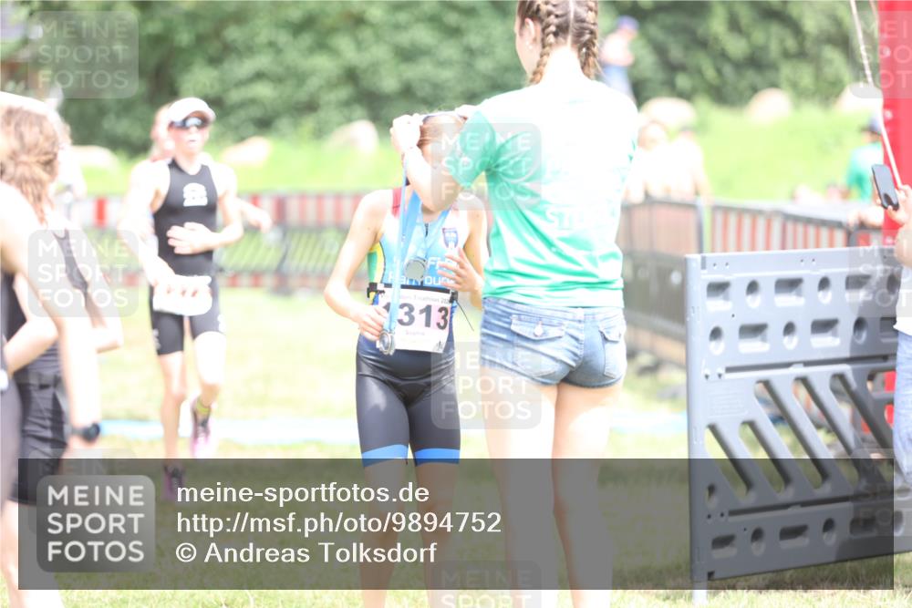 21.06.2026 - 29. Vierlanden-Triathlon Andreas Tolksdorf http://msf.ph/oto/9894752 21.06.2026 15:07:49 Ziel 1272, 1284, 1313, 1333, 1272, 1284, 1313, 1333 meine-sportfotos.de