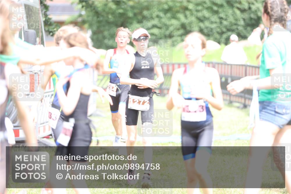 21.06.2026 - 29. Vierlanden-Triathlon Andreas Tolksdorf http://msf.ph/oto/9894758 21.06.2026 15:07:50 Ziel 1272, 1284, 1313, 1333, 1272, 1284, 1313, 1333 meine-sportfotos.de