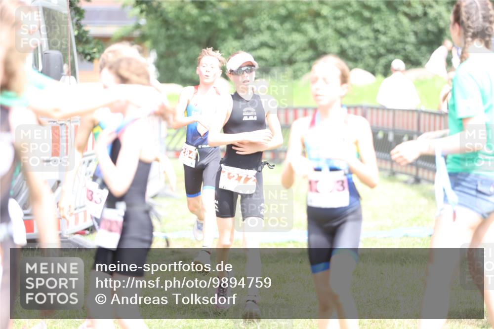 21.06.2026 - 29. Vierlanden-Triathlon Andreas Tolksdorf http://msf.ph/oto/9894759 21.06.2026 15:07:50 Ziel 1272, 1284, 1313, 1333, 1272, 1284, 1313, 1333 meine-sportfotos.de