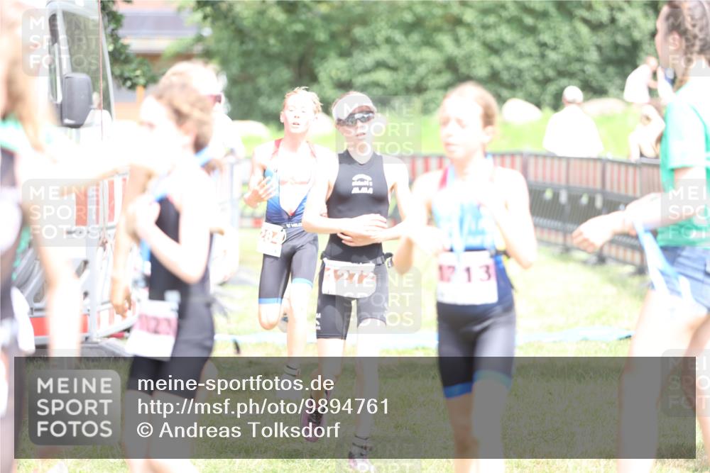 21.06.2026 - 29. Vierlanden-Triathlon Andreas Tolksdorf http://msf.ph/oto/9894761 21.06.2026 15:07:50 Ziel 1272, 1284, 1313, 1333, 1272, 1284, 1313, 1333 meine-sportfotos.de