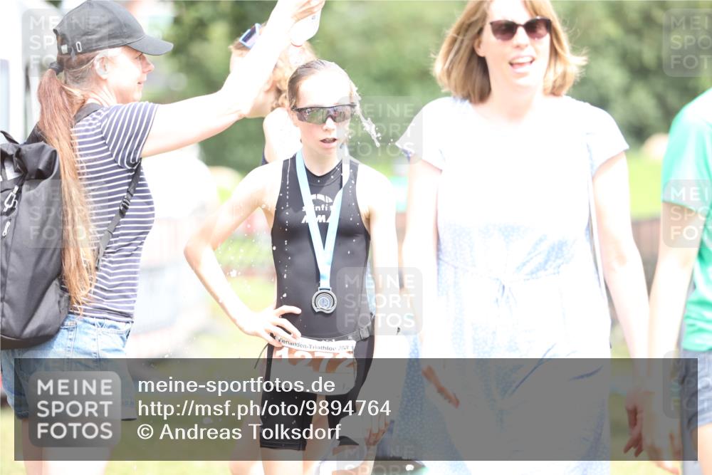 21.06.2026 - 29. Vierlanden-Triathlon Andreas Tolksdorf http://msf.ph/oto/9894764 21.06.2026 15:08:02 Ziel 1289, 1289 meine-sportfotos.de