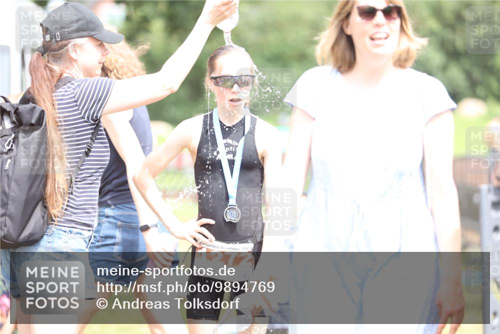 21.06.2026 - 29. Vierlanden-Triathlon Andreas Tolksdorf http://msf.ph/oto/9894769 21.06.2026 15:08:02 Ziel 1289, 1289 meine-sportfotos.de
