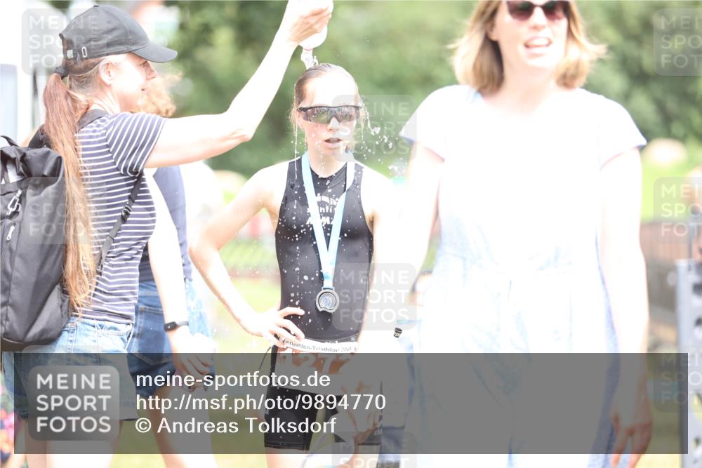 21.06.2026 - 29. Vierlanden-Triathlon Andreas Tolksdorf http://msf.ph/oto/9894770 21.06.2026 15:08:02 Ziel 1289, 1289 meine-sportfotos.de