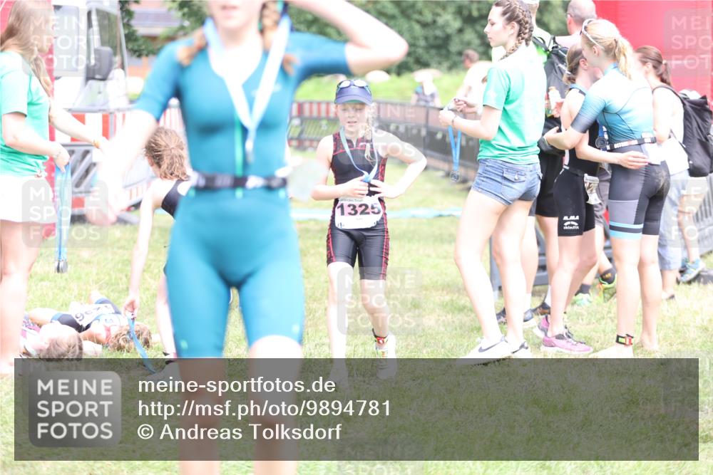 21.06.2026 - 29. Vierlanden-Triathlon Andreas Tolksdorf http://msf.ph/oto/9894781 21.06.2026 15:08:35 Ziel 1231, 1265, 1299, 1300, 1323, 1324, 1231, 1265, 1299, 1300, 1323, 1324 meine-sportfotos.de