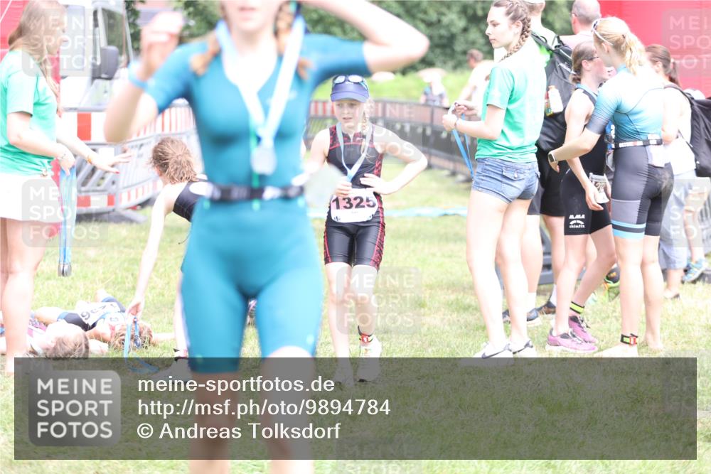 21.06.2026 - 29. Vierlanden-Triathlon Andreas Tolksdorf http://msf.ph/oto/9894784 21.06.2026 15:08:35 Ziel 1231, 1265, 1299, 1300, 1323, 1324, 1231, 1265, 1299, 1300, 1323, 1324 meine-sportfotos.de