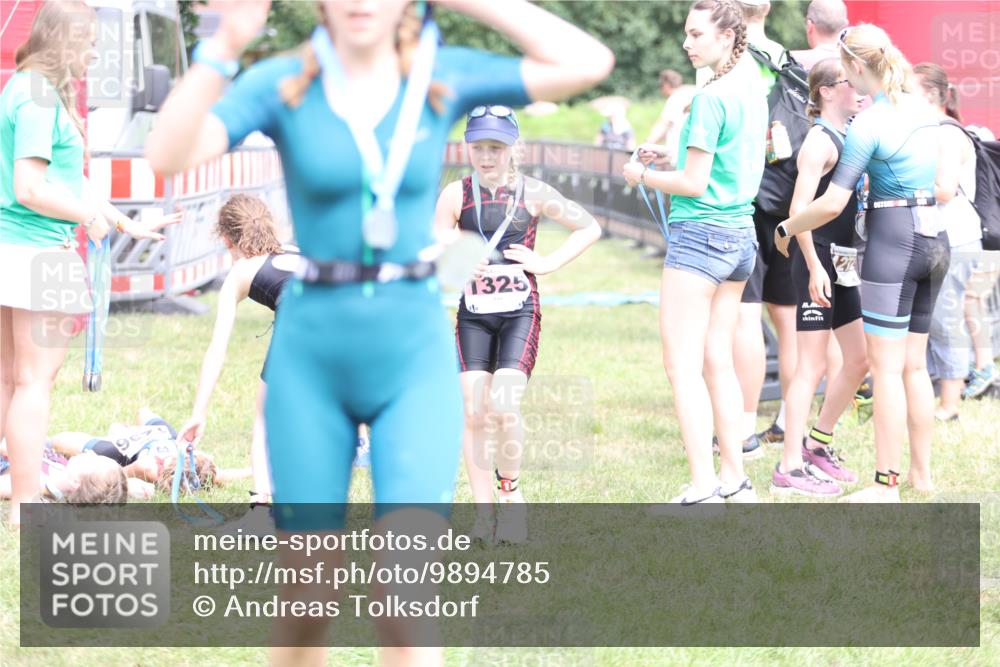 21.06.2026 - 29. Vierlanden-Triathlon Andreas Tolksdorf http://msf.ph/oto/9894785 21.06.2026 15:08:35 Ziel 1231, 1265, 1299, 1300, 1323, 1324, 1231, 1265, 1299, 1300, 1323, 1324 meine-sportfotos.de