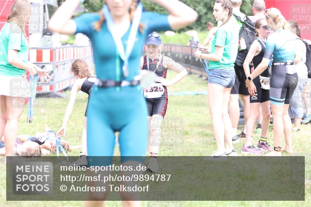 21.06.2026 - 29. Vierlanden-Triathlon Andreas Tolksdorf http://msf.ph/oto/9894787 21.06.2026 15:08:35 Ziel 1231, 1265, 1299, 1300, 1323, 1324, 1231, 1265, 1299, 1300, 1323, 1324 meine-sportfotos.de